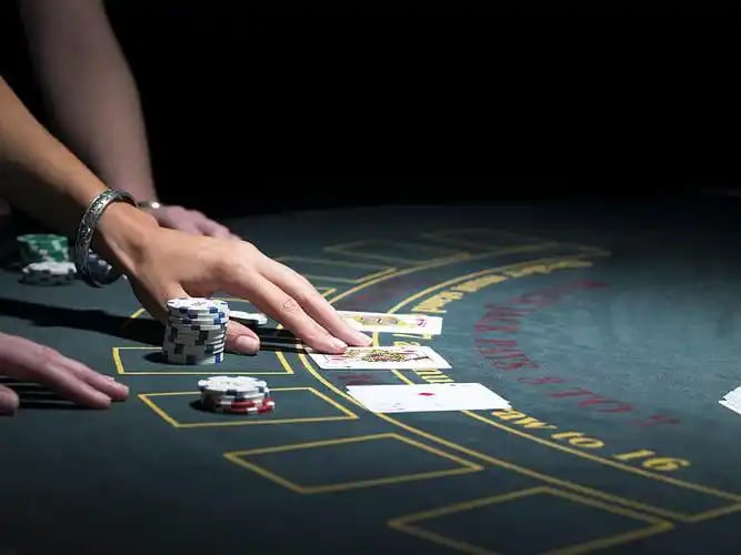Baccarat တိုက်ရိုက် ဂိမ်းကစားနေသောမြင်ကွင်း